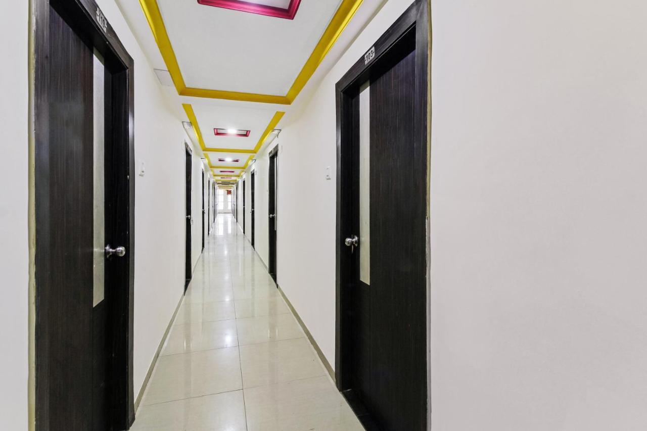 Oyo 48418 Sai Pritam Ξενοδοχείο Nashik Εξωτερικό φωτογραφία